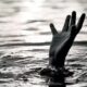 dead in water