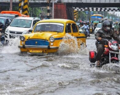 heavy rain in kolkata