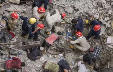 kerala building collapsed