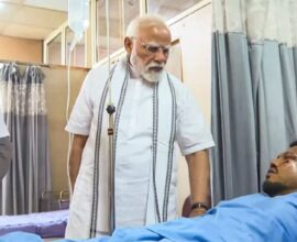 modi with one survivor