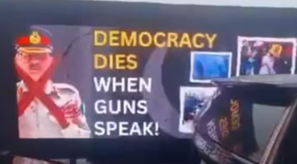 pakistani protet in america