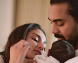 KL Rahul with daughter