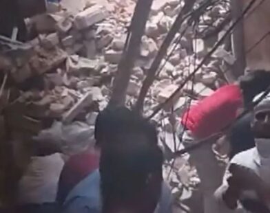 delhi bulding collapse