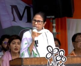 mamata banerjee derina crossing