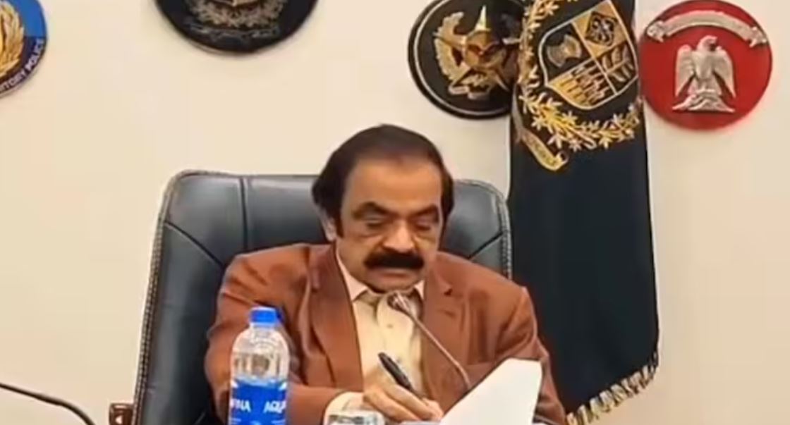 pakistan minister
