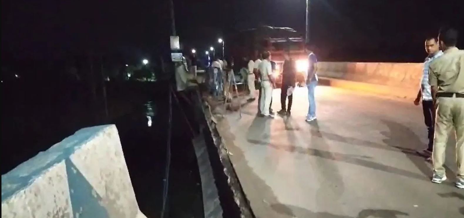 bridge collapsed