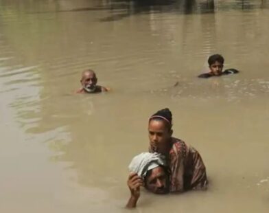 pakistan flood aa