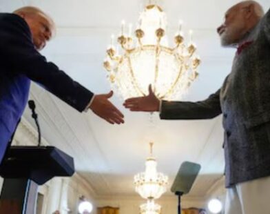 trump and modi mm