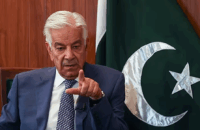 pakistan defence minister