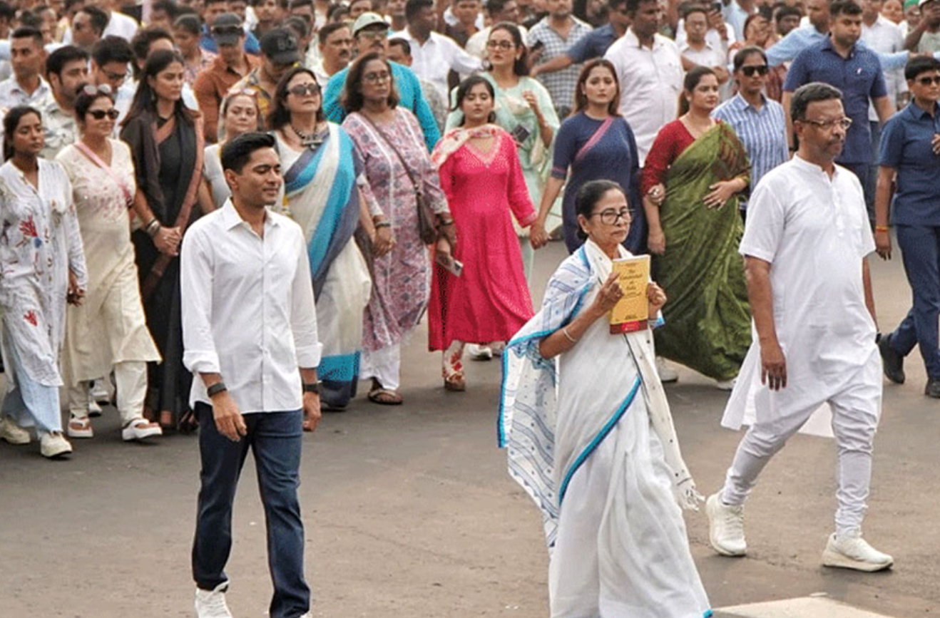 mamata banerjee and abhishek banerjee