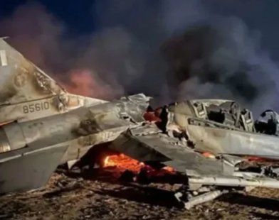 Pakistan fighter jet