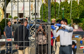 delhi assembly gate q