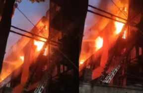 delhi fire