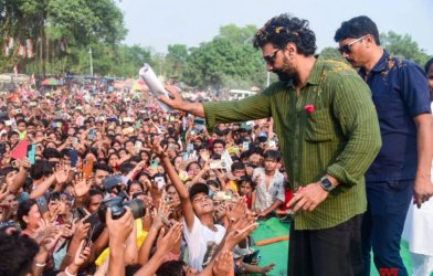 dev with fans
