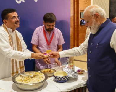 pm Modi suvendu jhalmuri