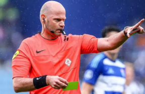 dutch referee
