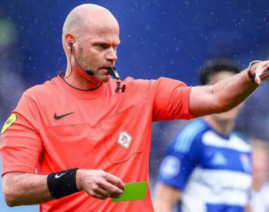 dutch referee