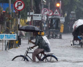 heavy rain in kolkata