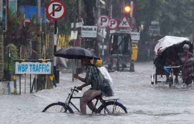 heavy rain in kolkata