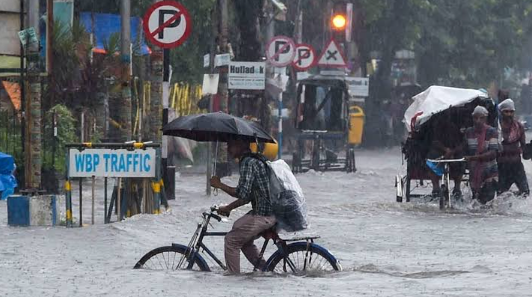 heavy rain in kolkata